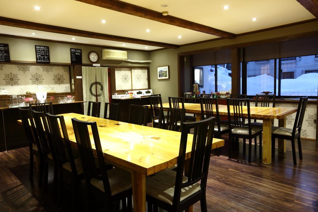 Snowlines Lodge האקובה מראה חיצוני תמונה